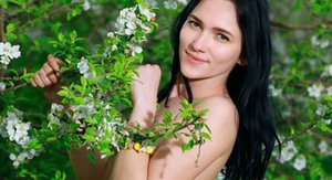 Showy Beauty pleased to share with you xxx gallery with Lika exhibit sexy form