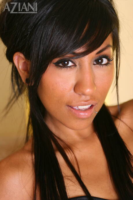 Aziani are excited to present you with a photo gallery showcasing Jeanna Taliana in play with pussy porn